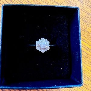 Size 7 diamond ring
